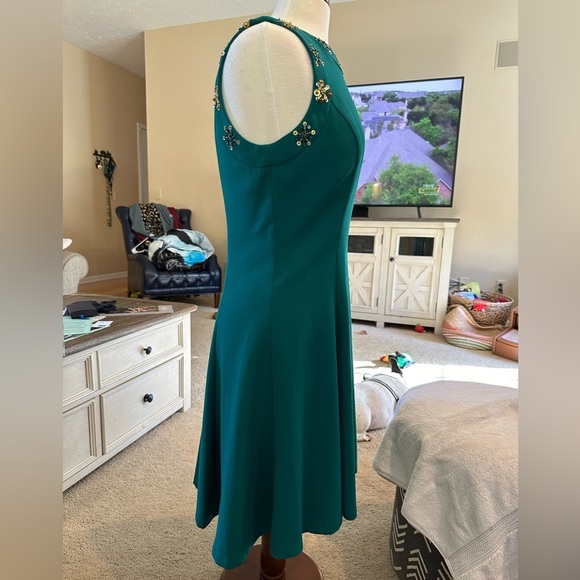Belle Badgley Miscka Emerald Dress NWT - Picture 4 of 5